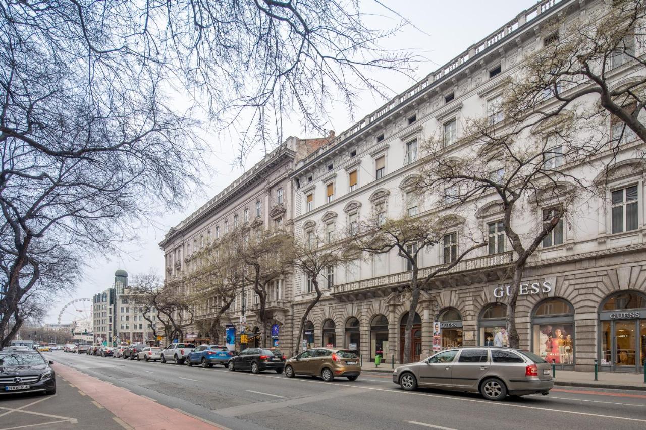 Stunning Apartment In The Hearth Of Budapest Luaran gambar
